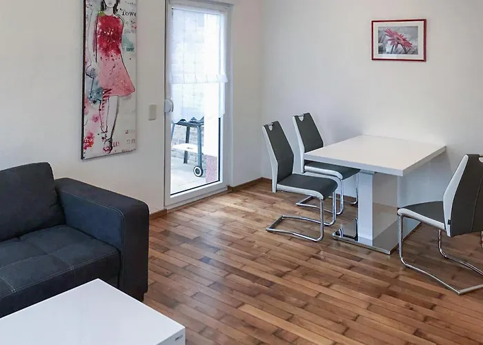 Сasa de vacaciones 2 Bedroom Pet Friendly In *